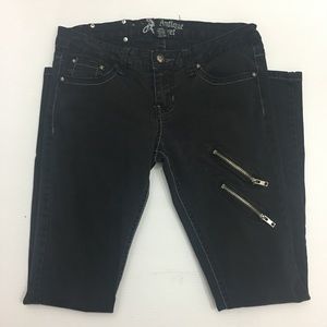 Antique Rivet Skinny Jeans